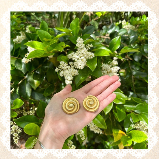 Mod Swirl Earring